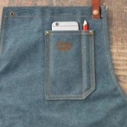 Alaskan Maker N°325 schort met nek- en middelband katoen Denim Fonce