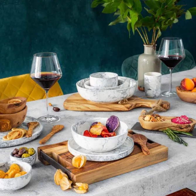 Bowls and Dishes Rose Wood serveerplank met metalen handvatten 35 x 25 cm