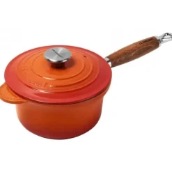 Le Creuset sauspan met deksel en houten steel ø 18 cm gietijzer vulcanique