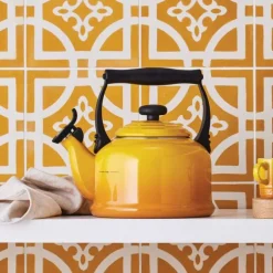 Le Creuset Tradition fluitketel 2,1 liter staal Nectar