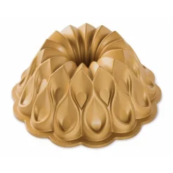 Nordic Ware Crown Bundt tulbandvorm ø 24 cm gietaluminium goudkleurig