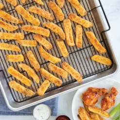 Nordic Ware Extra Large Oven Crisp bakplaat 54 x 40,5 cm
