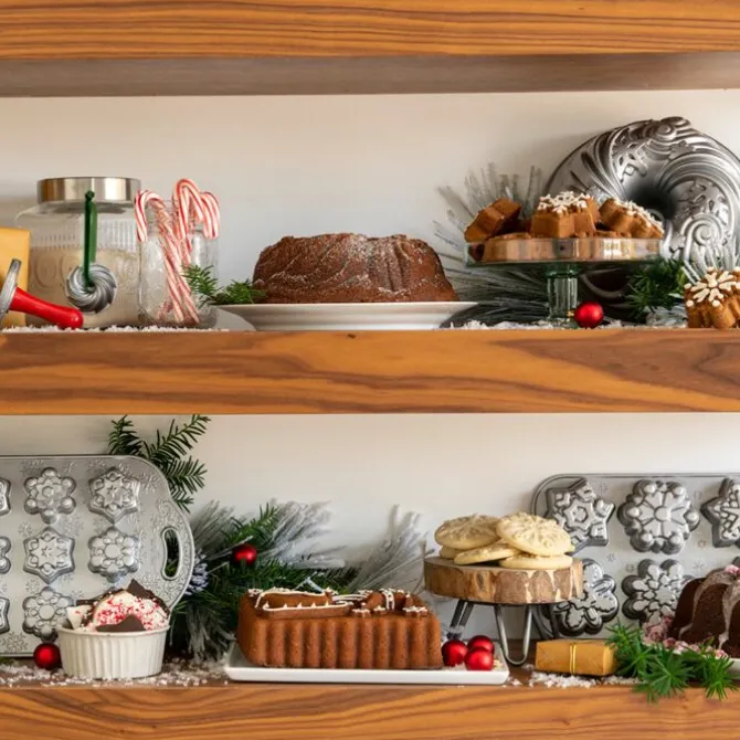 Nordic Ware Let it Snow bundt tulbandvorm aluminium grijs