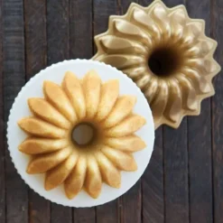 Nordic Ware Lotus Bundt tulband ø 21,6 cm gietaluminium goudkleurig
