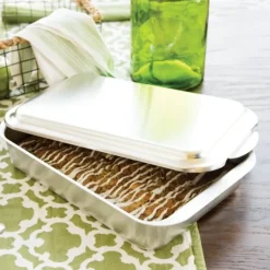 Nordic Ware Naturals bakvorm met deksel 33 x 25 cm aluminium