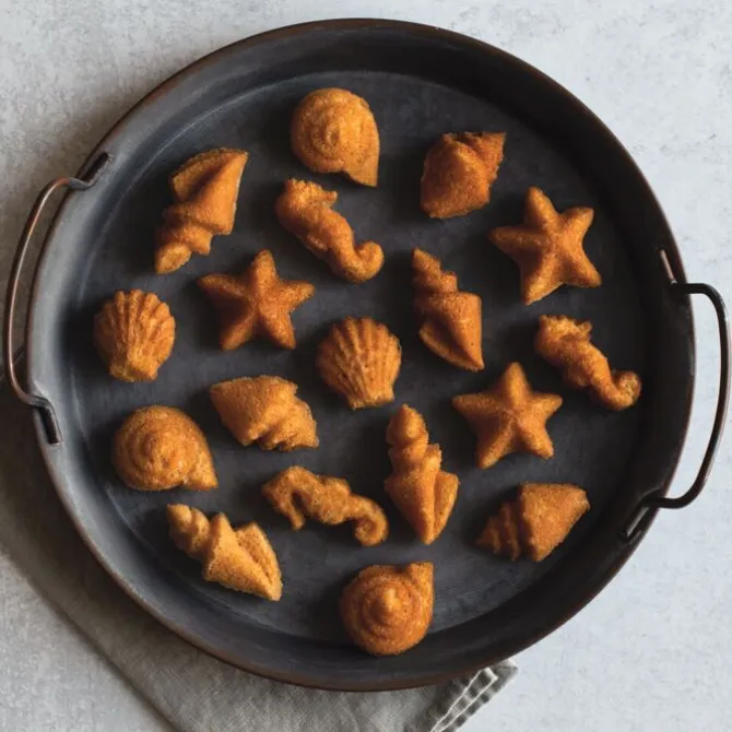 Nordic Ware Seashell Bites zeevruchten bakvorm 23 stuks gietaluminium brons