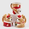 Oldenhof Hond met kerstkrans beker 12 cm aardewerk