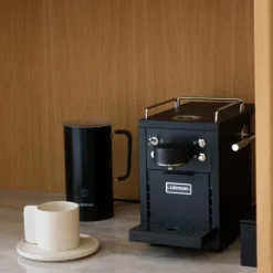 Sjöstrand The Original 2.0 espressomachine zwart
