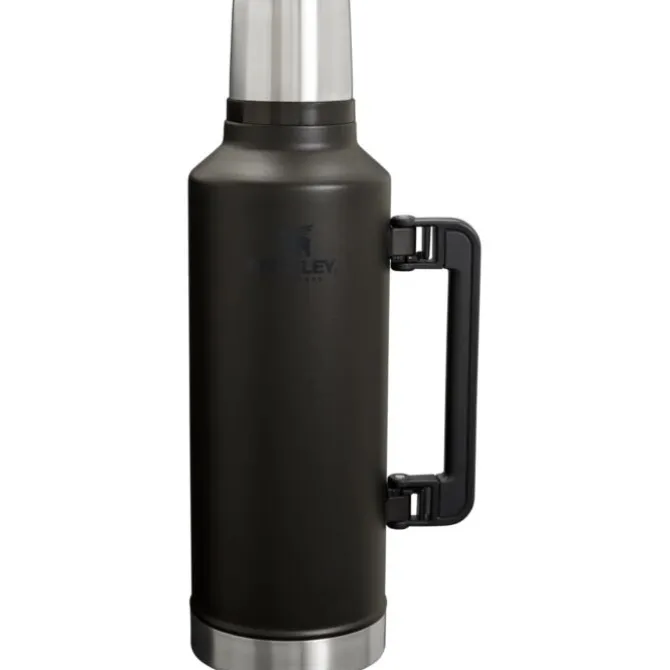 Stanley The Legendary Classic Bottle 1,9 liter Black 2.0