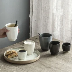 The Table Atelier espressokop 65 ml keramiek black pepper